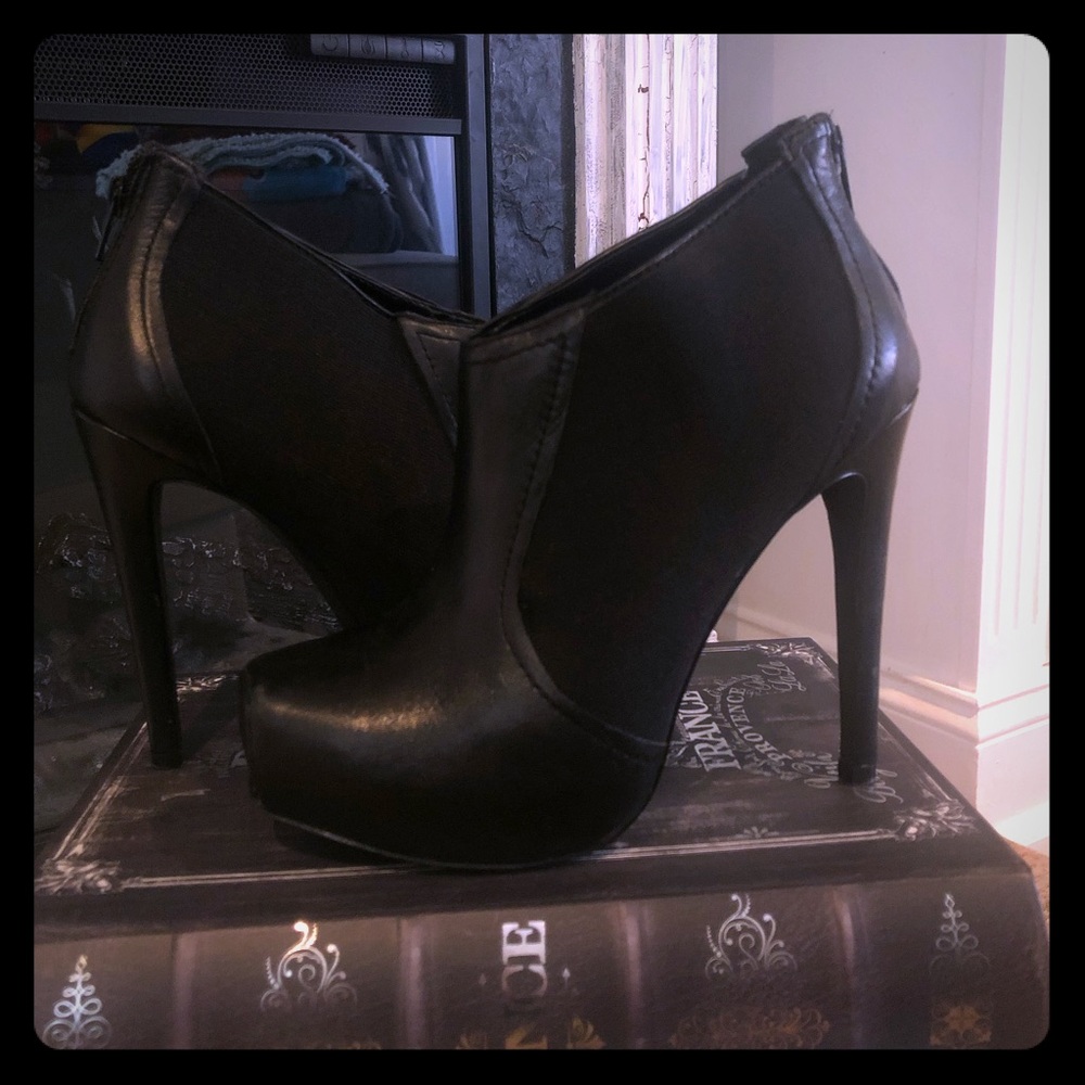 Jessica Simpson Livia booties